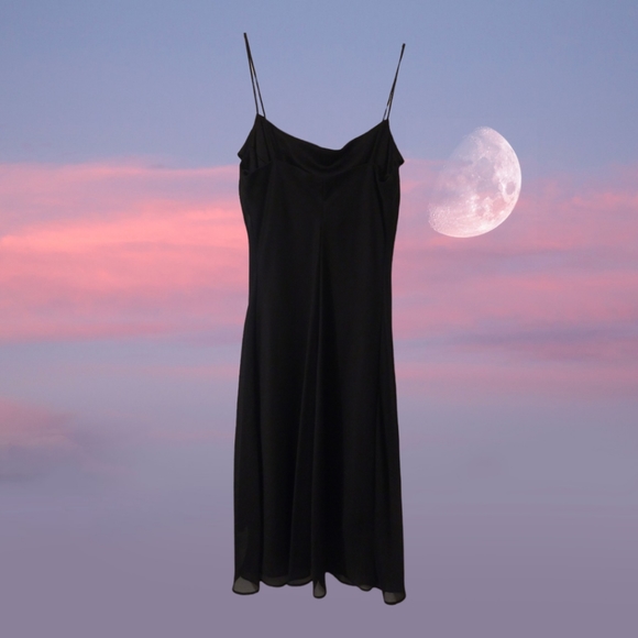 ONYX Nite "Little Black Dress" - Picture 2 of 4